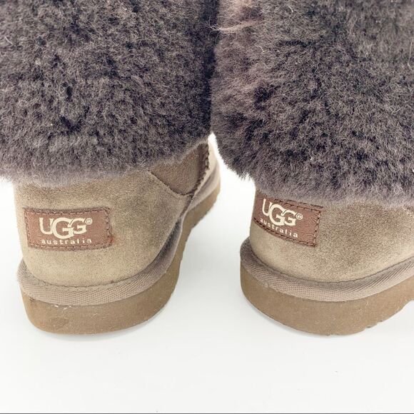 Classic Ugg Tall Boot Chocolate 5 EUC - Picture 9 of 15
